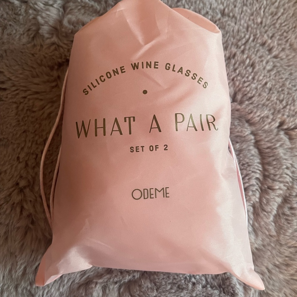 Odeme Silicone Wine Glasses - Picture 2 of 4